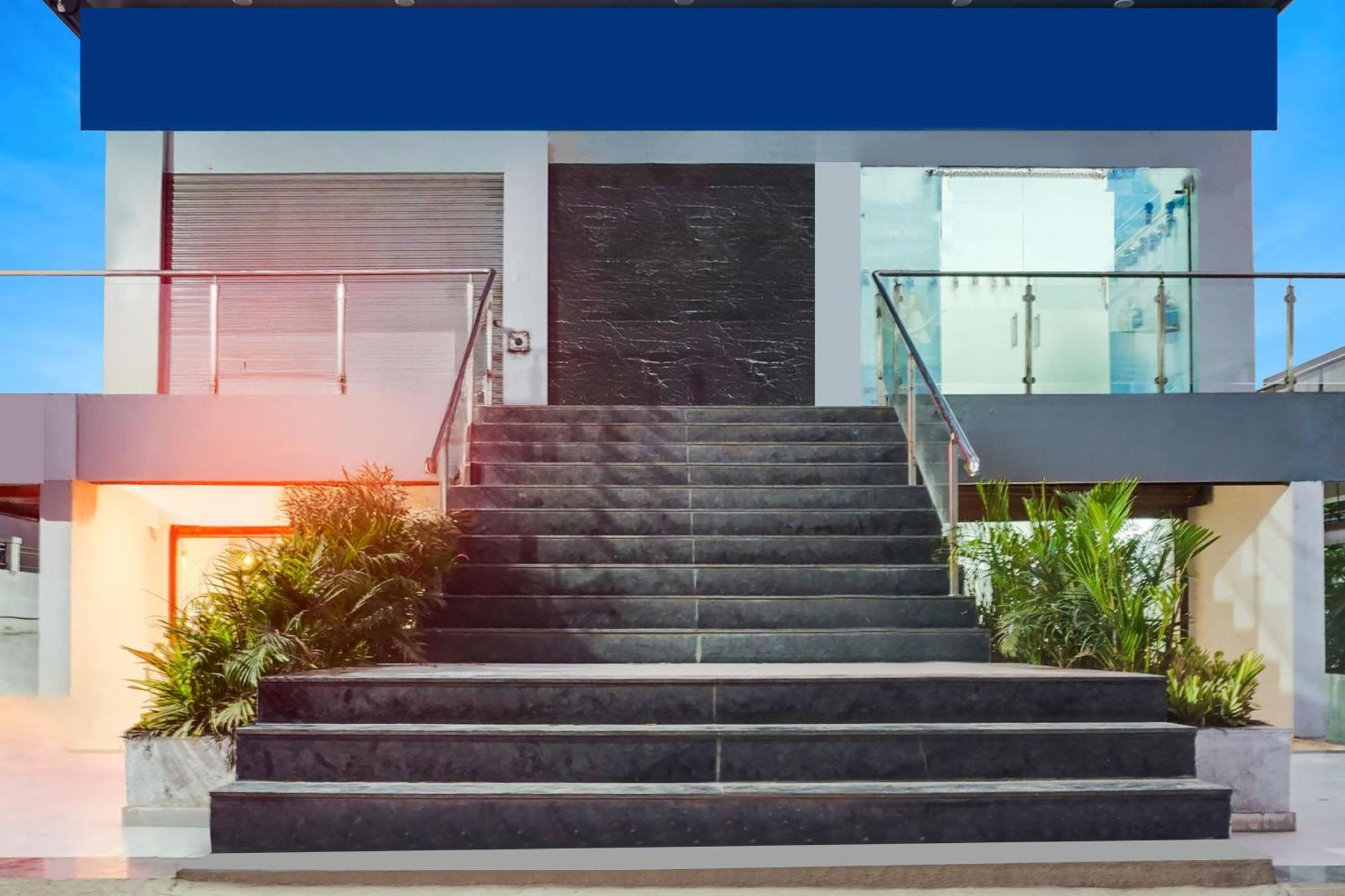 Super Townhouse Lohegaon Near Pune Airport Formerly Landmark Regency Lohogaon Exterior photo