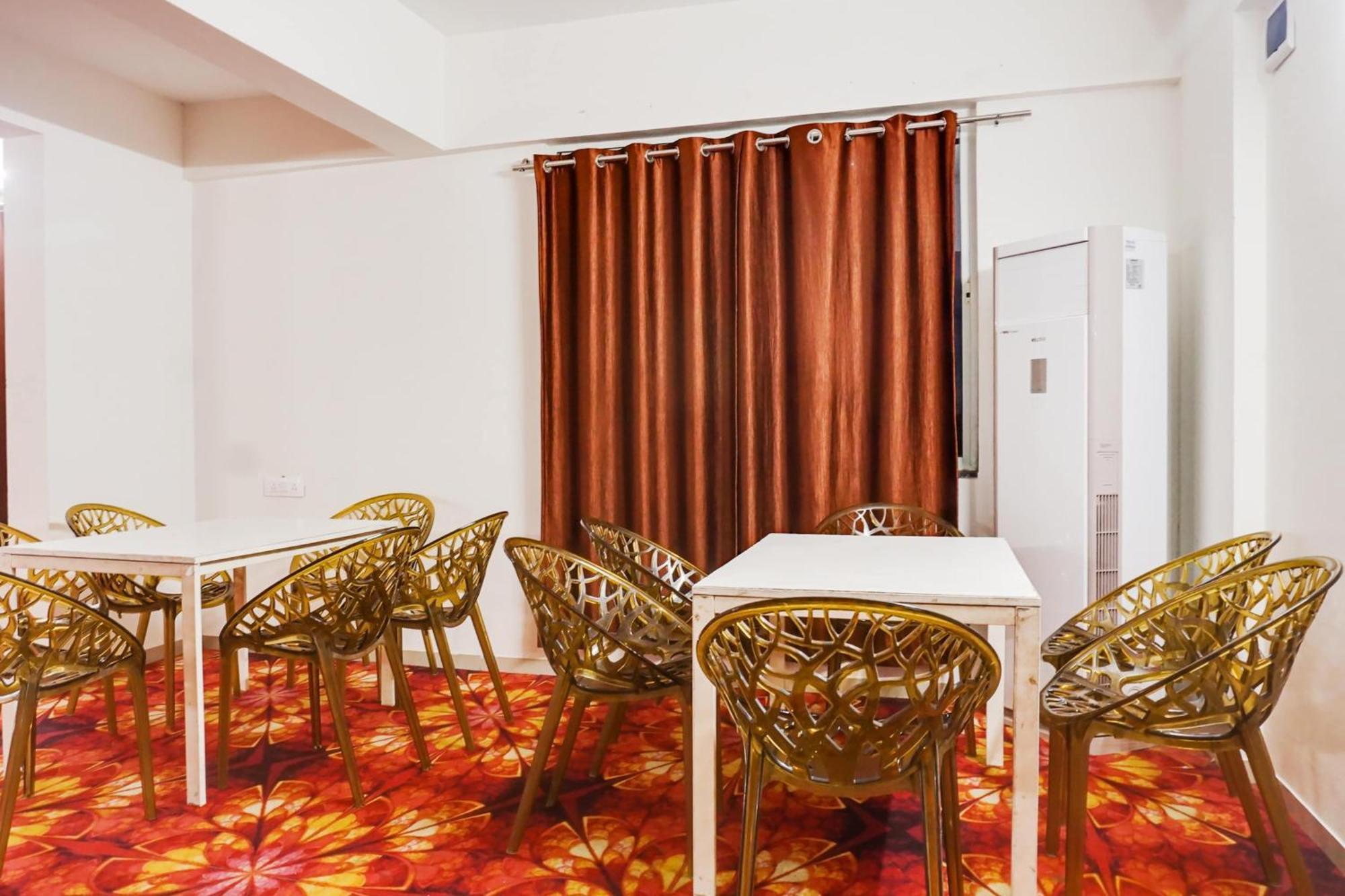 Super Townhouse Lohegaon Near Pune Airport Formerly Landmark Regency Lohogaon Exterior photo
